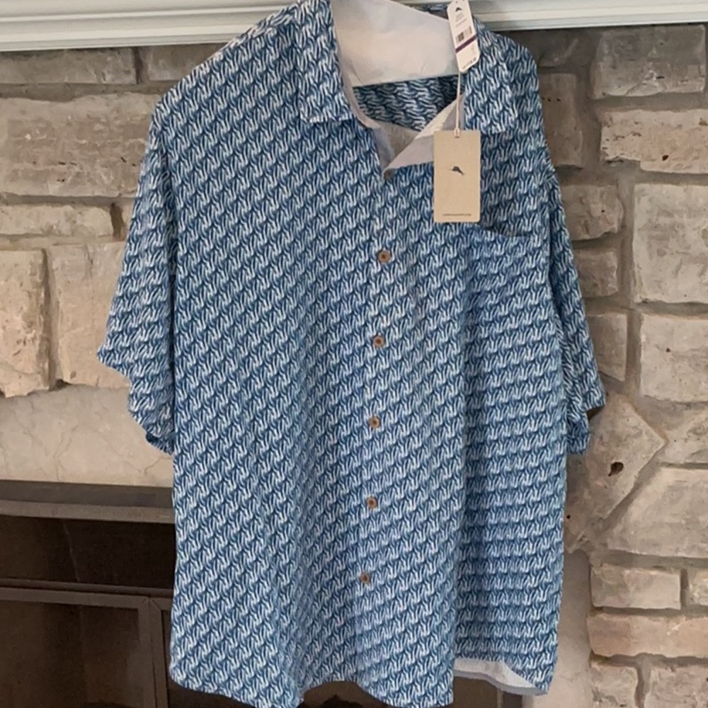 Tommy Bahama Blue and White Patterned Shirt